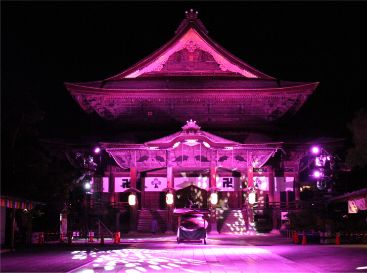 Illuminations at Zenkōji Temple